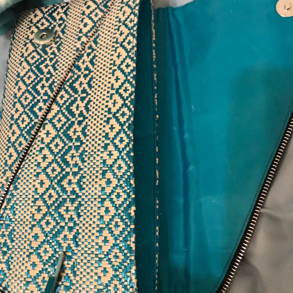 Clutch teal